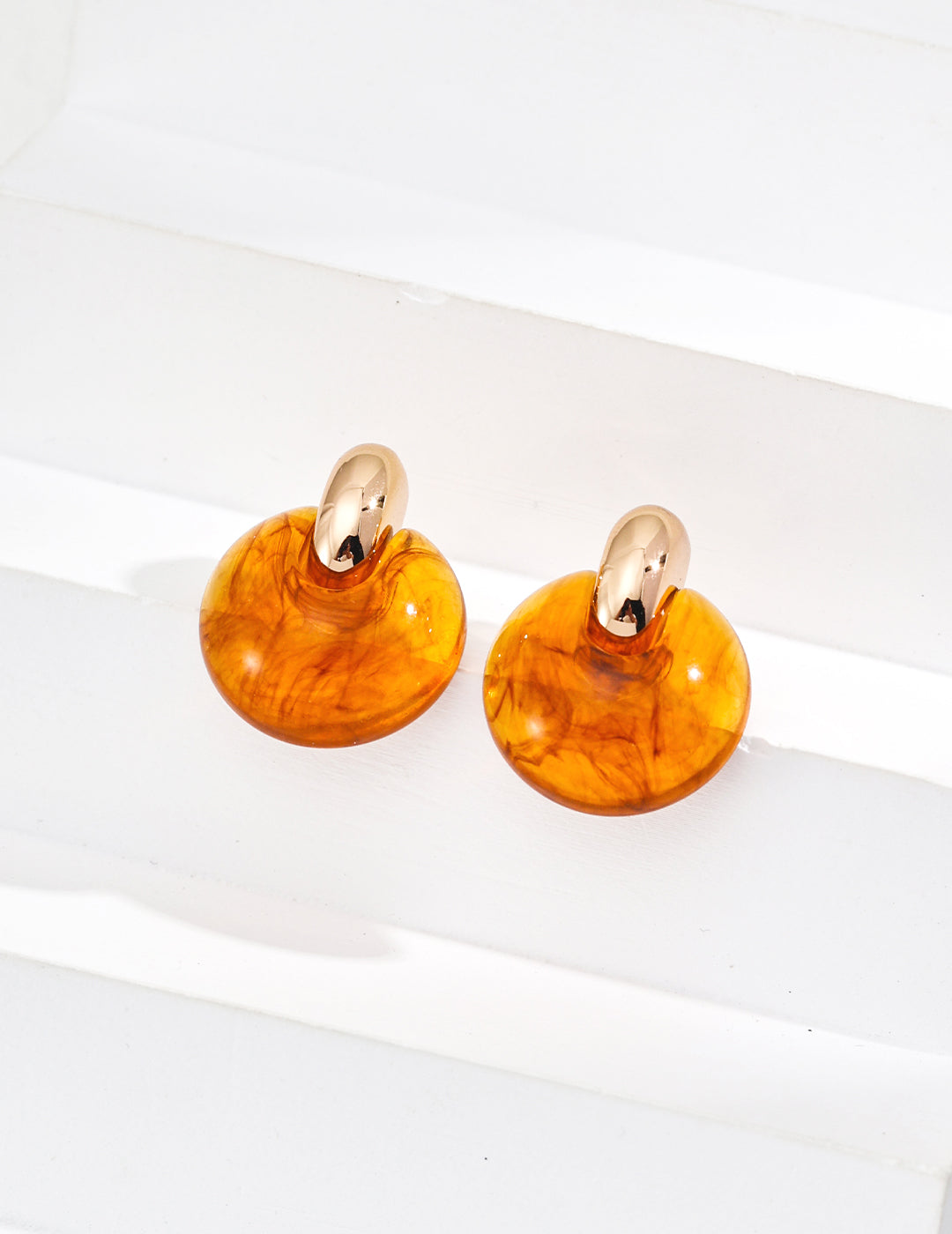 Vintage Amber-Inspired Dome Earrings ā 925 Silver Studs