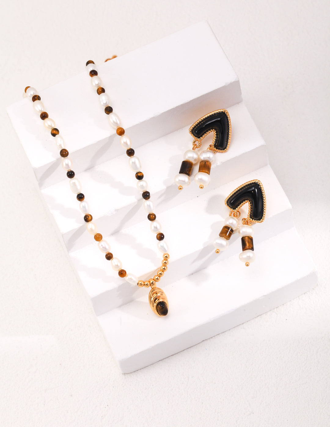 Maillard Sierra Charm Necklace