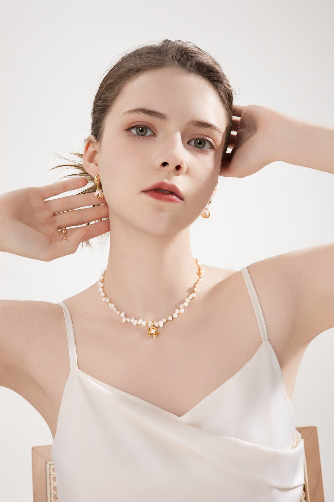 925 Sterling Silver Camellia Pearl Necklace
