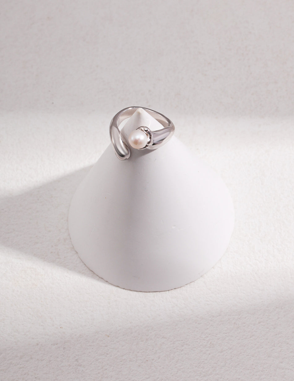 Sterling Silver Pearl Ring | Fluid Design | Celestial Elegance