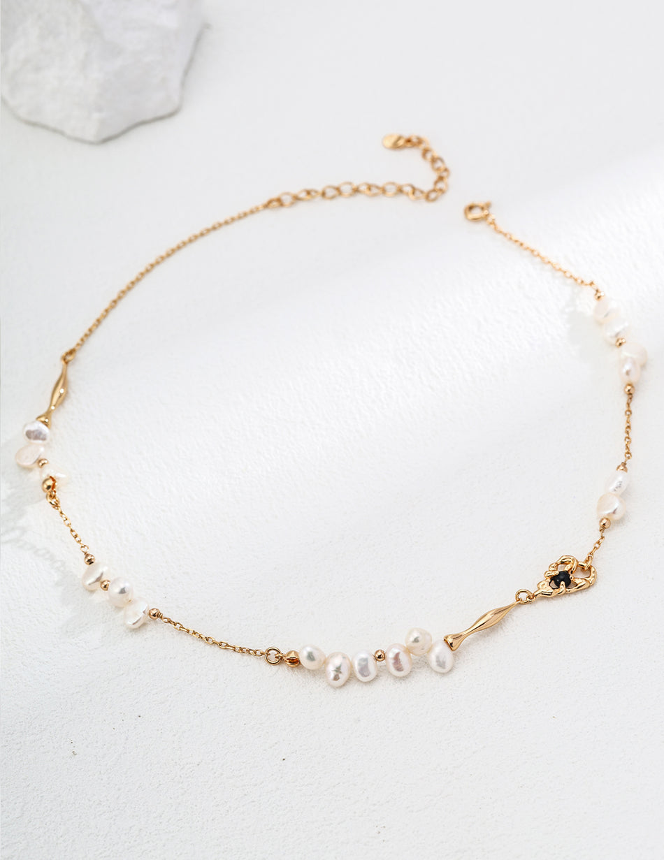 Natural Pearl & Black Agate Necklace – Effortless Elegance