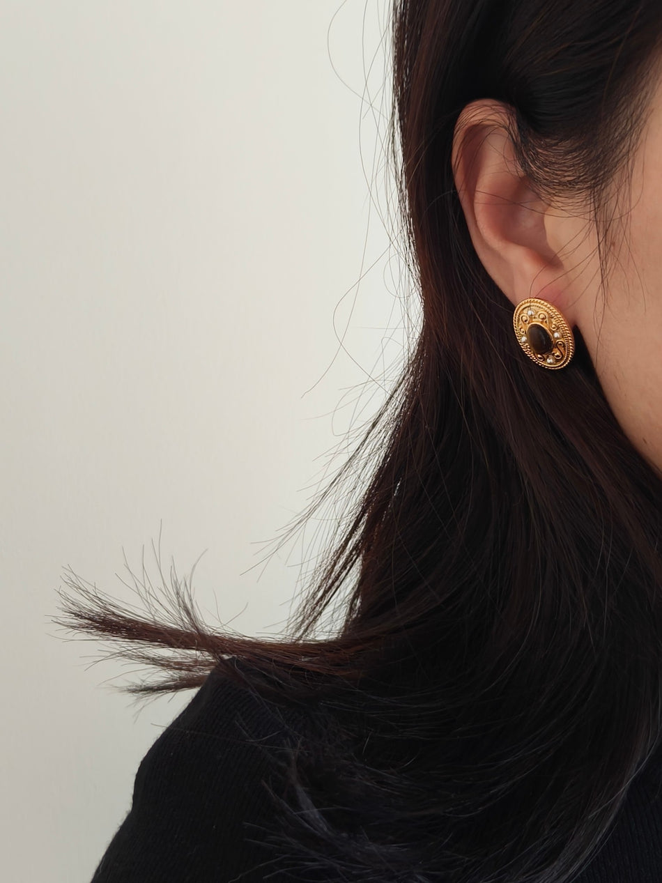 Product Detail | Tiger’s Eye Hoop Earrings – Classic Gold Edition