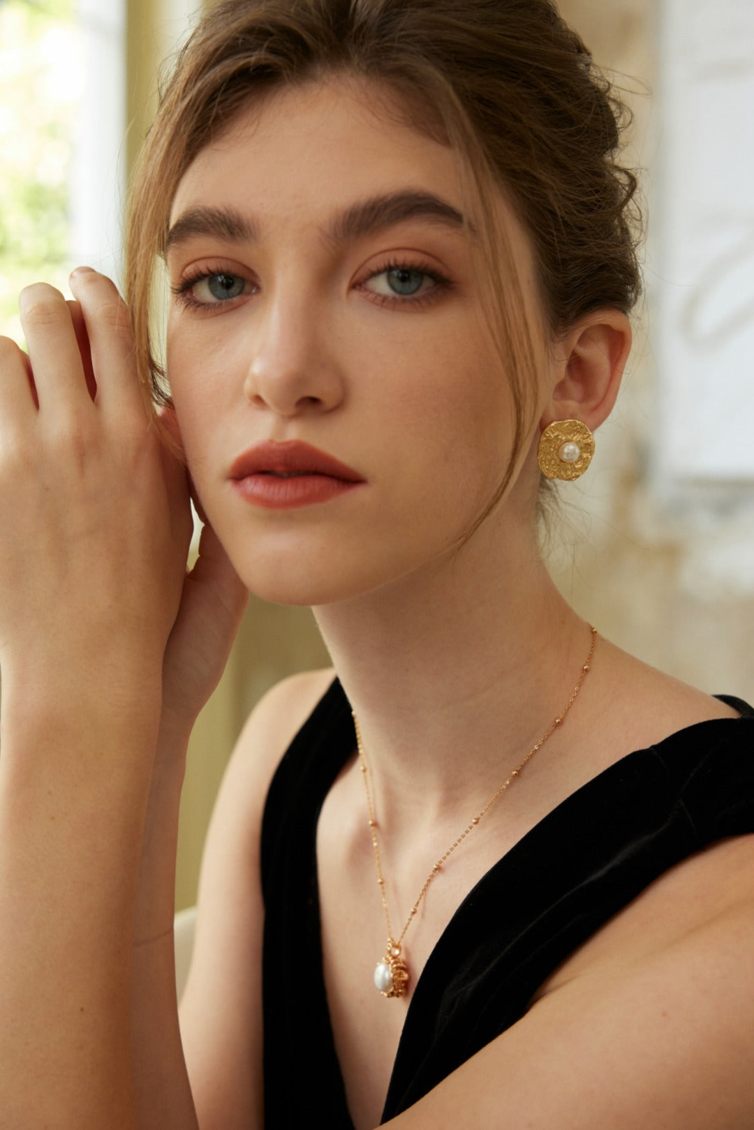 Vintage Natural Pearl Stud Earrings