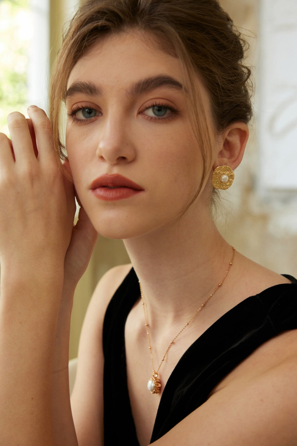 Vintage Natural Pearl Stud Earrings