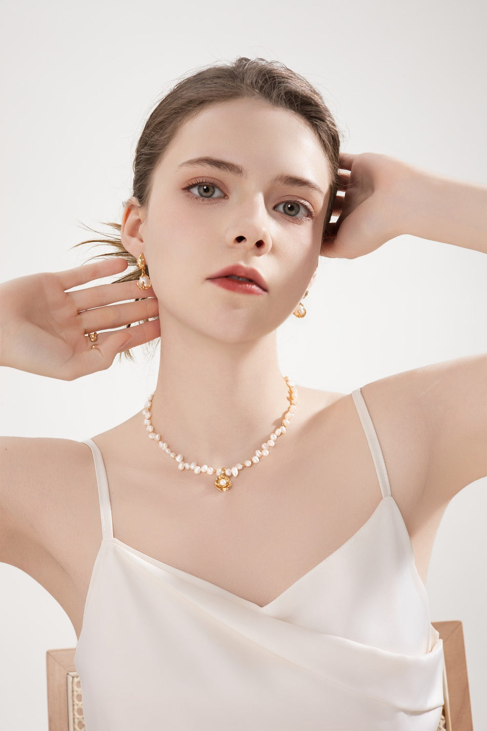925 Sterling Silver Camellia Pearl Necklace