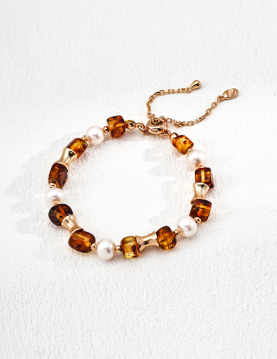 Amber Bloom Jewelry Set – 925 Silver with Pearls & Honey Resin (3-Piece Set)